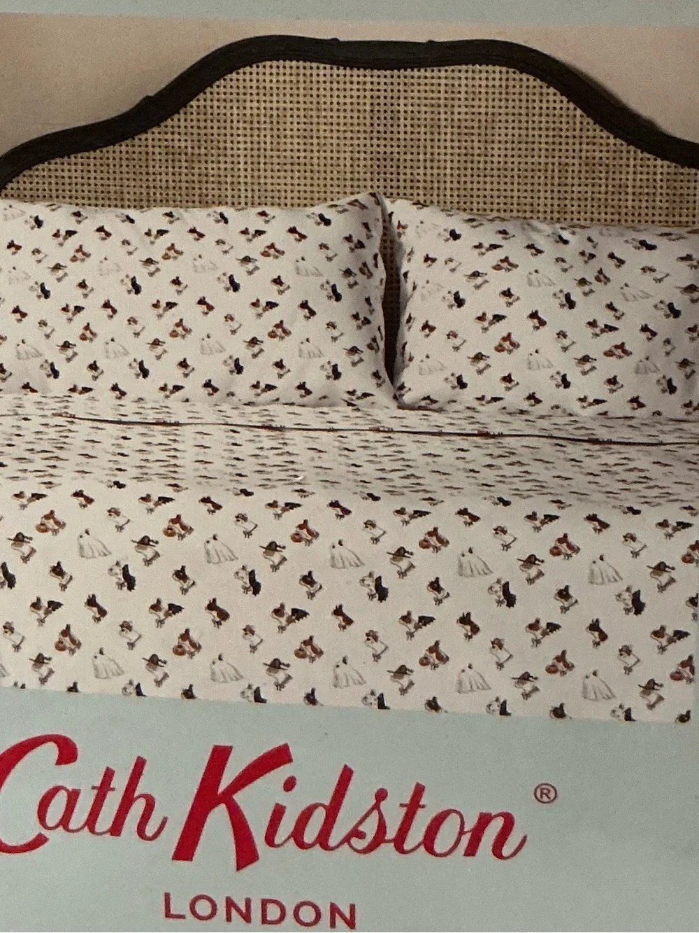 CATH KIDSTON 4Pc Queen Size cotton spooky dogs sheet set